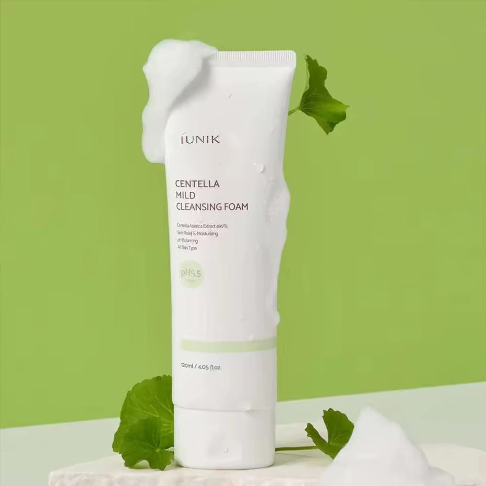 120Ml IUNIK Centella Cleanser Mild Cleansing Foam Whitening Hydrating Properties Korean Centella Facial Wash for Sensitive Skin